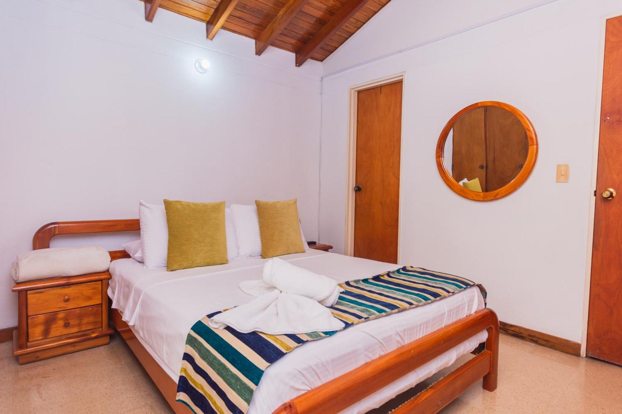 Hotel Guatatur Guatapé Exteriér fotografie